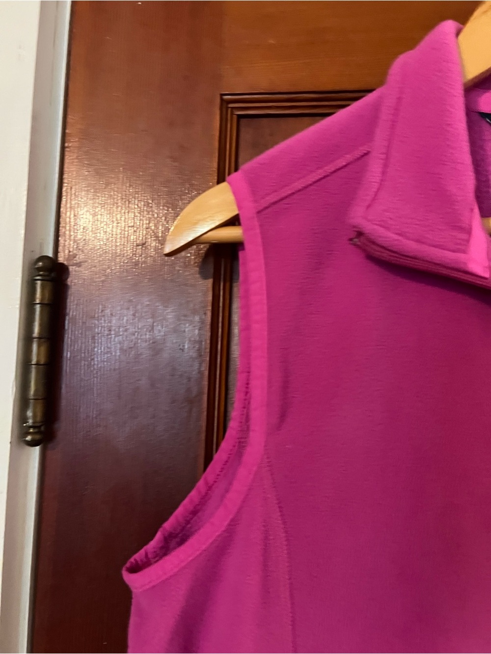 Lands’ End Fuchsia Pink Fleece Vest Medium Full Zip Cozy Layering - Picture 6 of 10